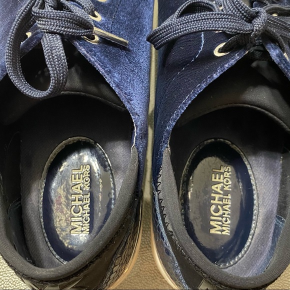 Michael Kors Irving Sneakers - Picture 10 of 14